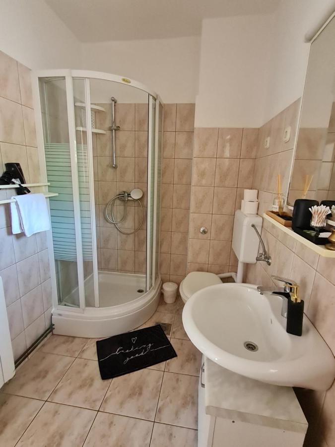 Mellon Apartments Zaton  المظهر الخارجي الصورة